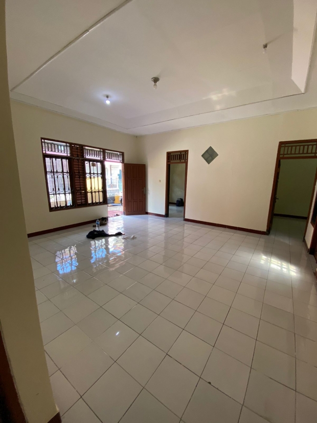 rumah tanah pabrik dijual